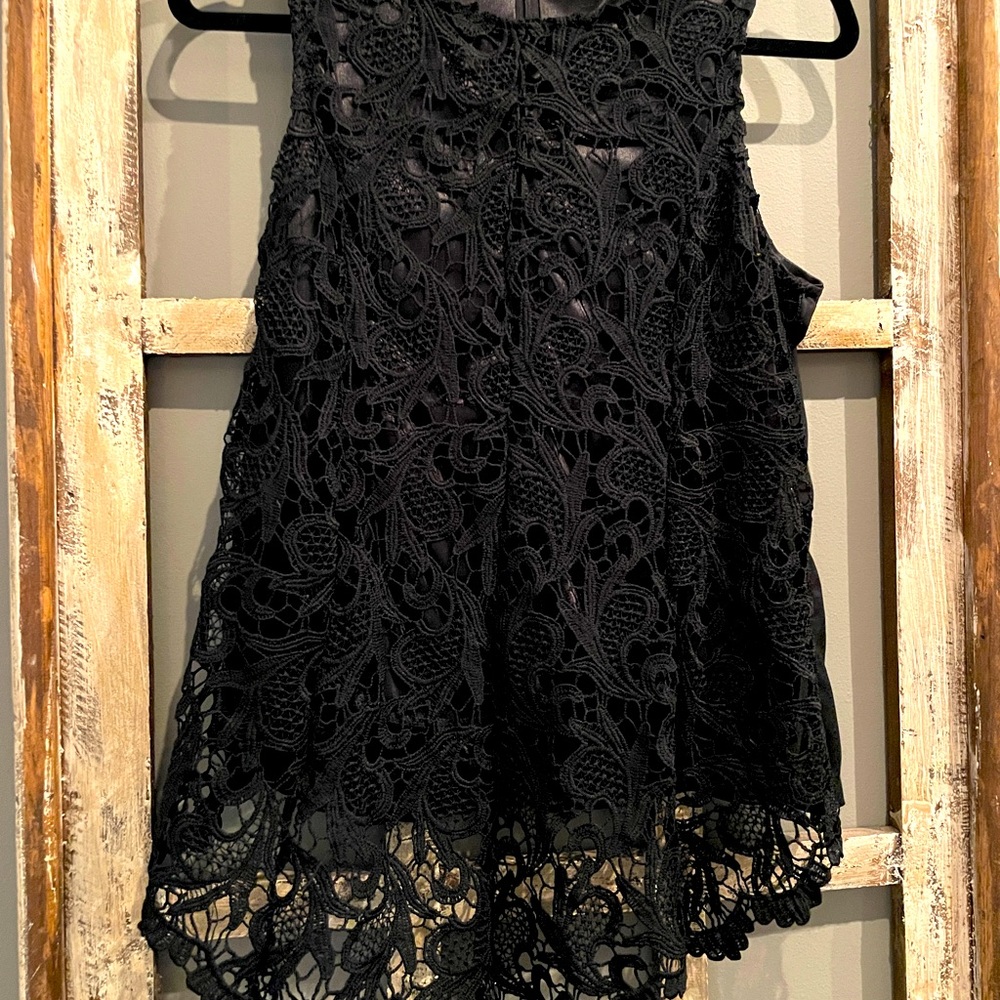 Lace detail top